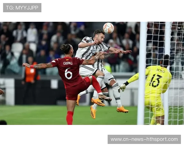 塞维利亚—恩内斯里背身拿球转身冷静推射